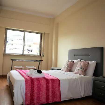 Homestay 2 Areeiro Com Ar Acondicionado *